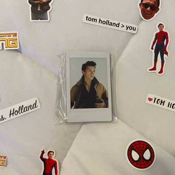 Tom Holland Polaroids - Picture 2 of 15